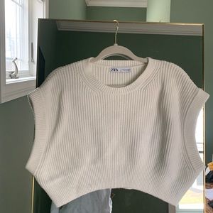 Zara Cropped top.
